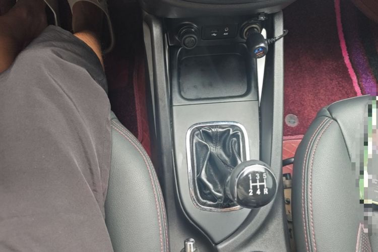 Used CHANGAN CS35 2016 1.6L Manual Luxury Model China V Standard Gear Lever