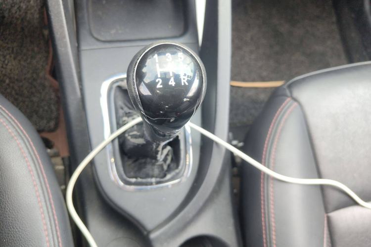 Used CHANGAN CS35 2016 1.6L Manual Luxury Model China IV Standard Gear Lever