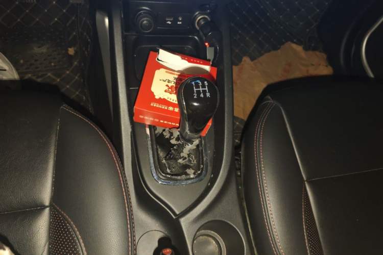 Used CHANGAN CS35 2016 1.6L Manual Luxury Model China V Standard Gear Lever