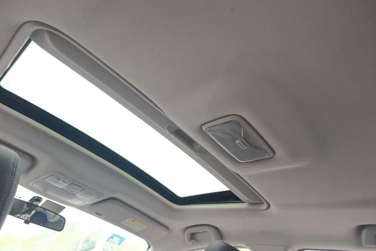 Used CHANGAN CS35 2016 1.6L Manual Luxury Model China V Standard Headliner