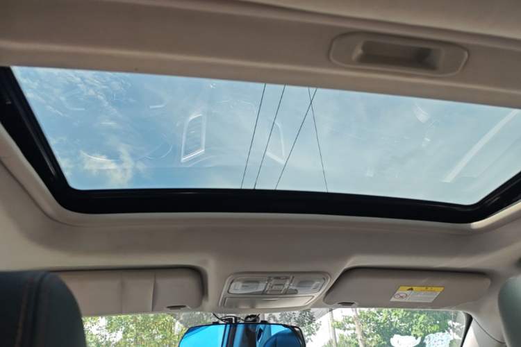 Used CHANGAN CS35 2016 1.6L Automatic Luxury Model China IV Standard Headliner