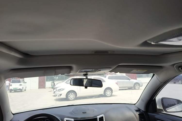 Used CHANGAN CS35 2016 1.6L Automatic Luxury Model China IV Standard Headliner