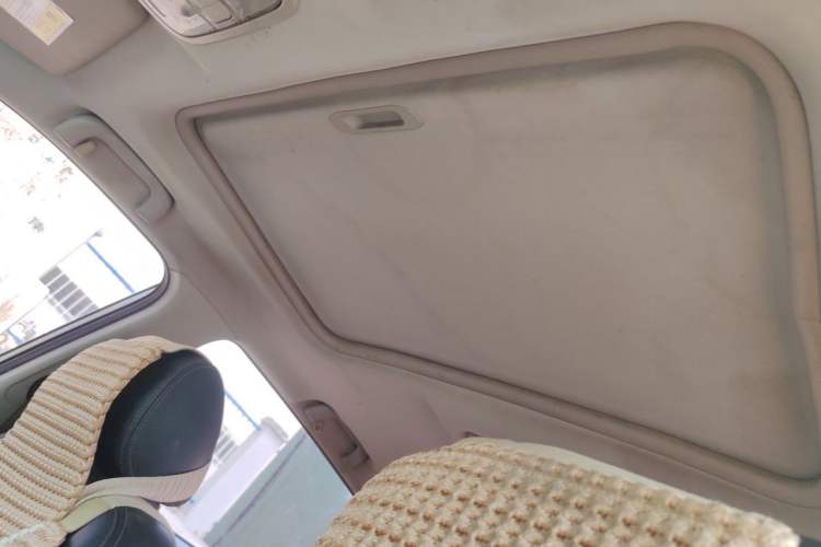 Used CHANGAN CS35 2016 1.6L Manual Luxury Model China V Standard Headliner