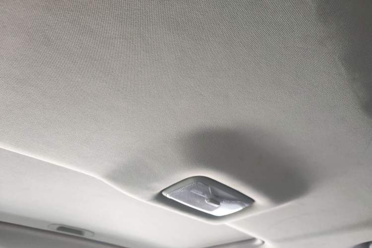 Used CHANGAN CS35 2016 1.6L Manual Luxury Model China IV Standard Headliner