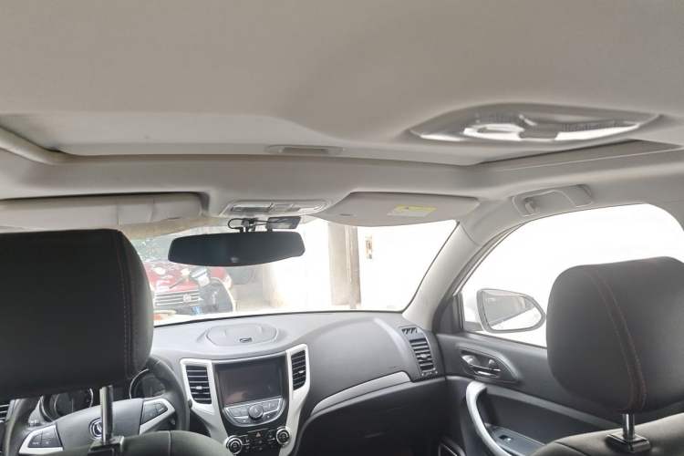 Used CHANGAN CS35 2016 1.6L Manual Luxury Model China IV Standard Headliner