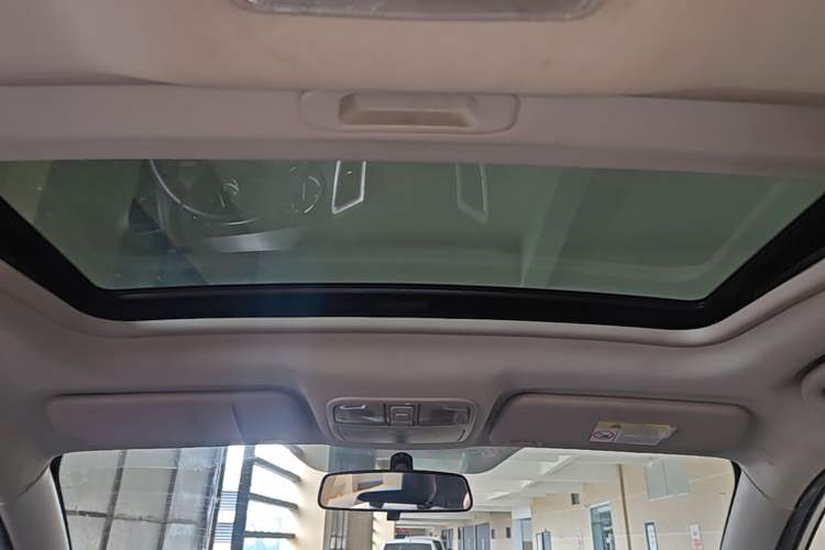 Used CHANGAN CS35 2016 1.6L Manual Luxury Model China IV Standard Headliner
