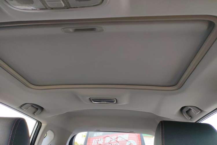 Used CHANGAN CS35 2016 1.6L Automatic Luxury Model China V Standard Headliner