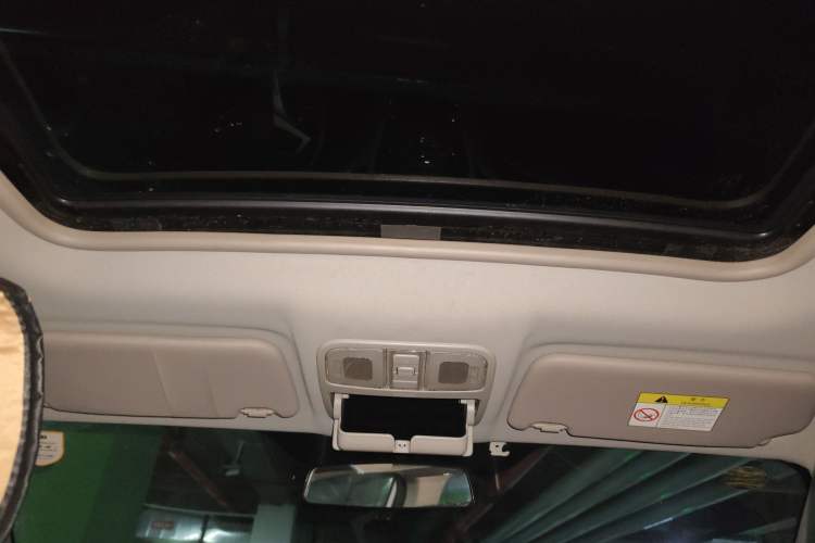 Used CHANGAN CS35 2016 1.6L Automatic Luxury Model China IV Standard Headliner