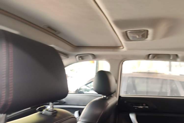 Used CHANGAN CS35 2016 1.6L Automatic Luxury Model China V Standard Headliner