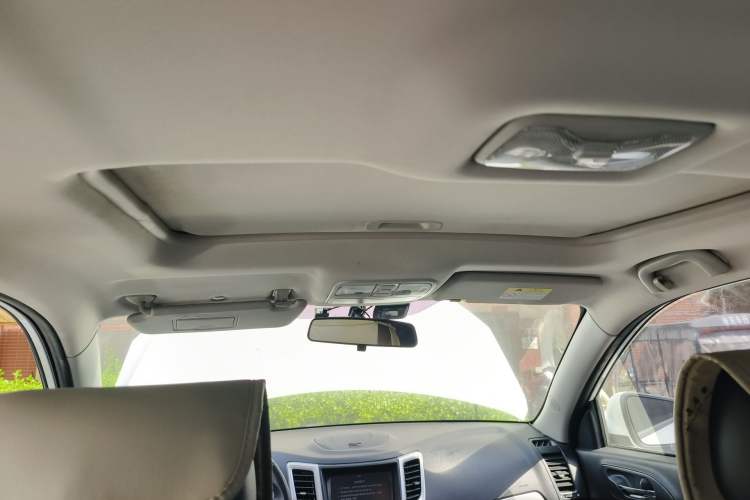 Used CHANGAN CS35 2016 1.6L Automatic Luxury Model China IV Standard Headliner