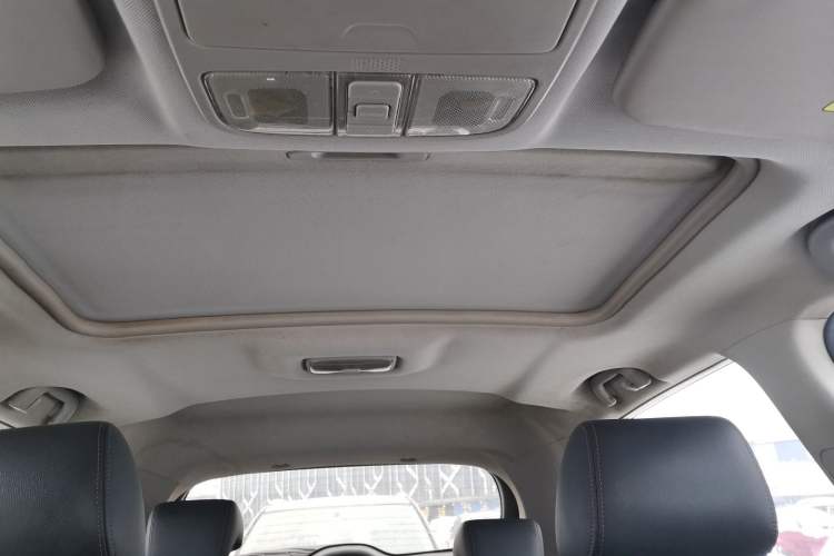 Used CHANGAN CS35 2016 1.6L Manual Luxury Model China V Standard Headliner