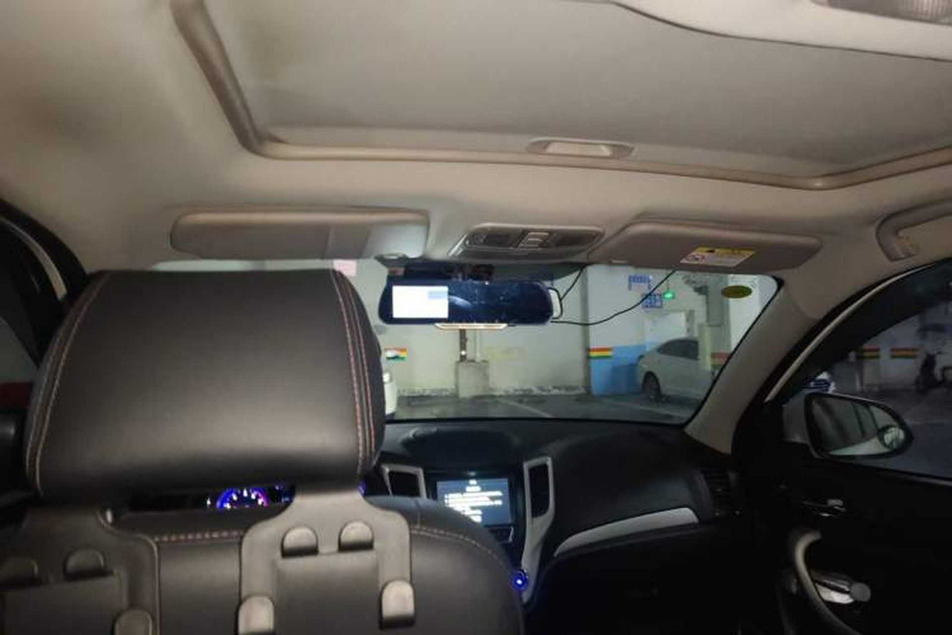 Used CHANGAN CS35 2016 1.6L Manual Luxury Model China V Standard Headliner