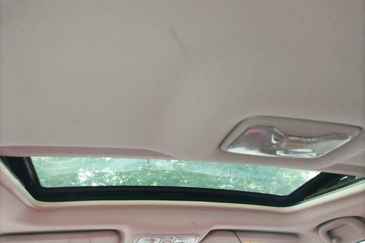 Used CHANGAN CS35 2016 1.6L Manual Luxury Model China IV Standard Headliner