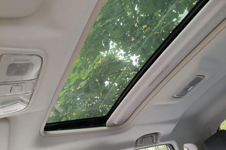 Used CHANGAN CS35 2016 1.6L Automatic Luxury Model China V Standard Headliner