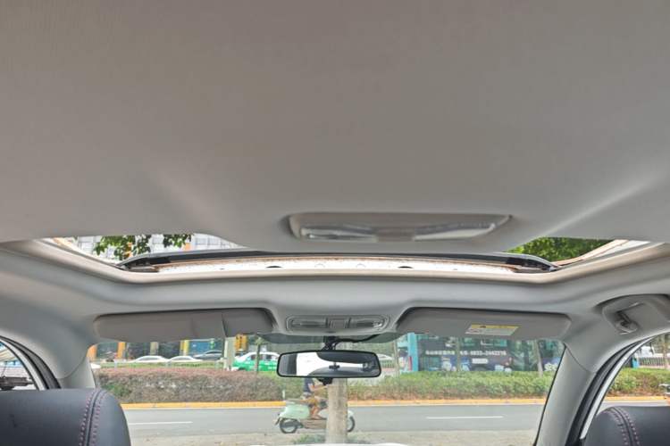 Used CHANGAN CS35 2016 1.6L Manual Luxury Model China V Standard Headliner