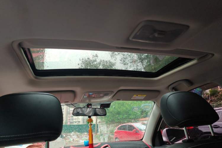 Used CHANGAN CS35 2016 1.6L Manual Luxury Model China IV Standard Headliner