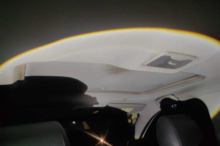 Used CHANGAN CS35 2016 1.6L Manual Luxury Model China IV Standard Headliner