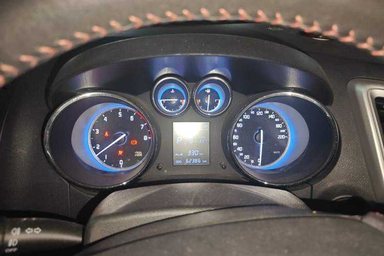 Used CHANGAN CS35 2016 1.6L Automatic Luxury Model China V Standard Instrument Cluster