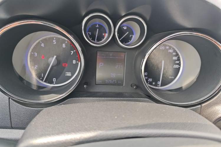 Used CHANGAN CS35 2016 1.6L Automatic Luxury Model China IV Standard Instrument Cluster