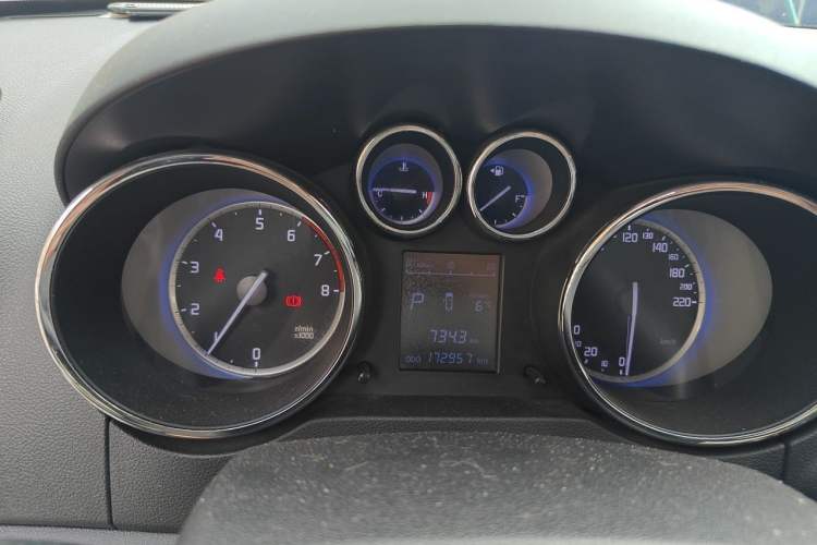Used CHANGAN CS35 2016 1.6L Automatic Luxury Model China V Standard Instrument Cluster