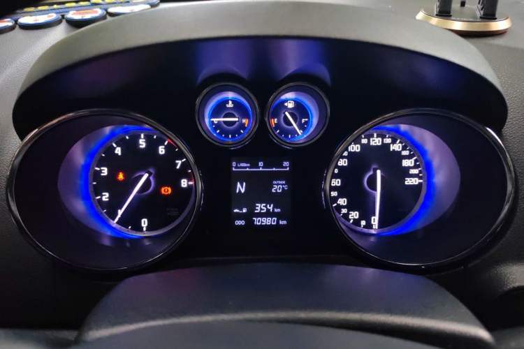 Used CHANGAN CS35 2016 1.6L Automatic Luxury Model China V Standard Instrument Cluster