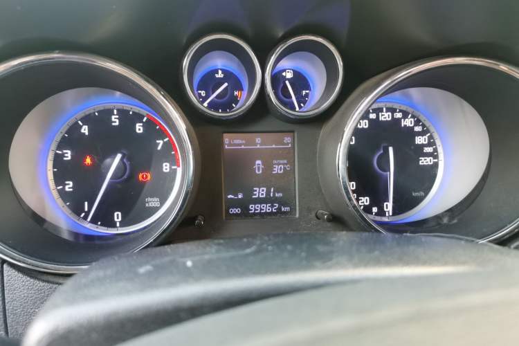 Used CHANGAN CS35 2016 1.6L Manual Luxury Model China IV Standard Instrument Cluster