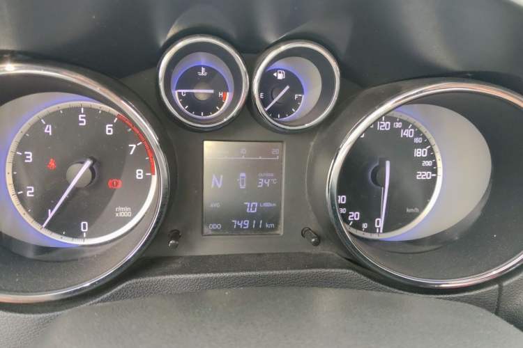 Used CHANGAN CS35 2016 1.6L Automatic Luxury Model China IV Standard Instrument Cluster