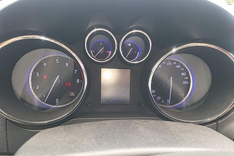 Used CHANGAN CS35 2016 1.6L Manual Luxury Model China IV Standard Instrument Cluster