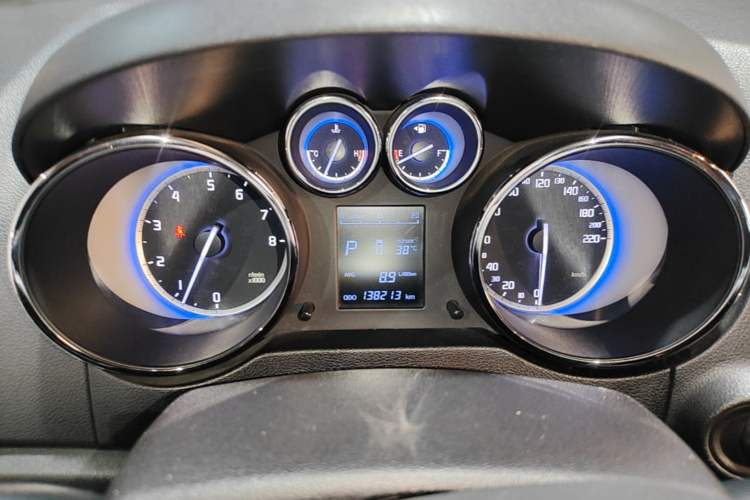 Used CHANGAN CS35 2016 1.6L Automatic Luxury Model China IV Standard Instrument Cluster
