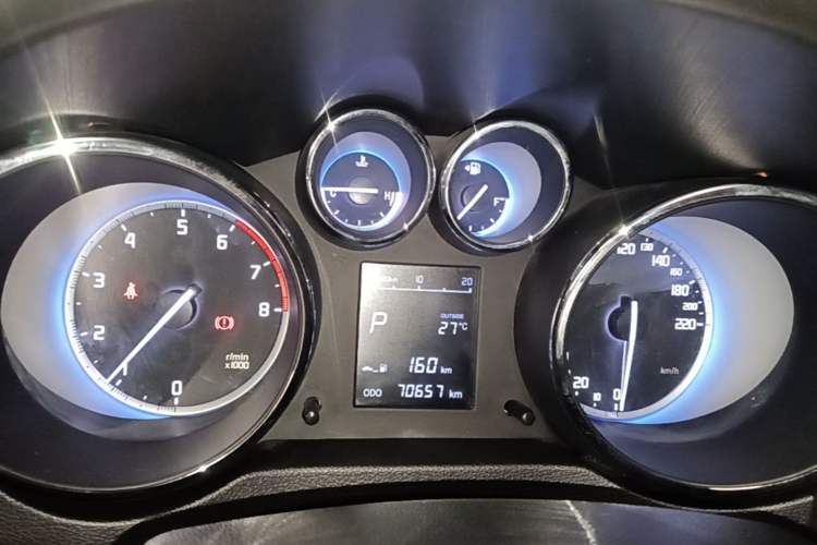 Used CHANGAN CS35 2016 1.6L Automatic Luxury Model China IV Standard Instrument Cluster