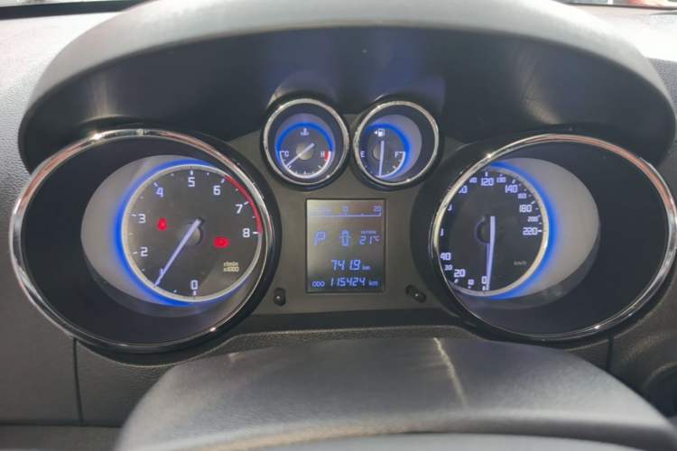 Used CHANGAN CS35 2016 1.6L Automatic Luxury Model China IV Standard Instrument Cluster