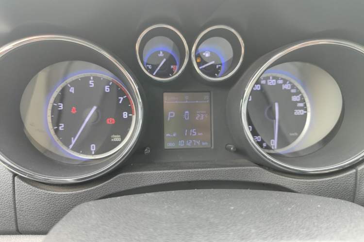 Used CHANGAN CS35 2016 1.6L Automatic Luxury Model China V Standard Instrument Cluster