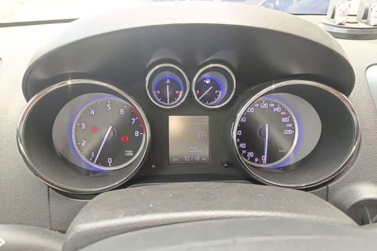 Used CHANGAN CS35 2016 1.6L Manual Luxury Model China V Standard Instrument Cluster