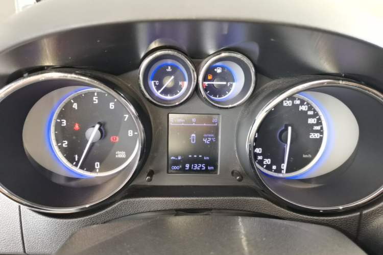 Used CHANGAN CS35 2016 1.6L Manual Luxury Model China IV Standard Instrument Cluster