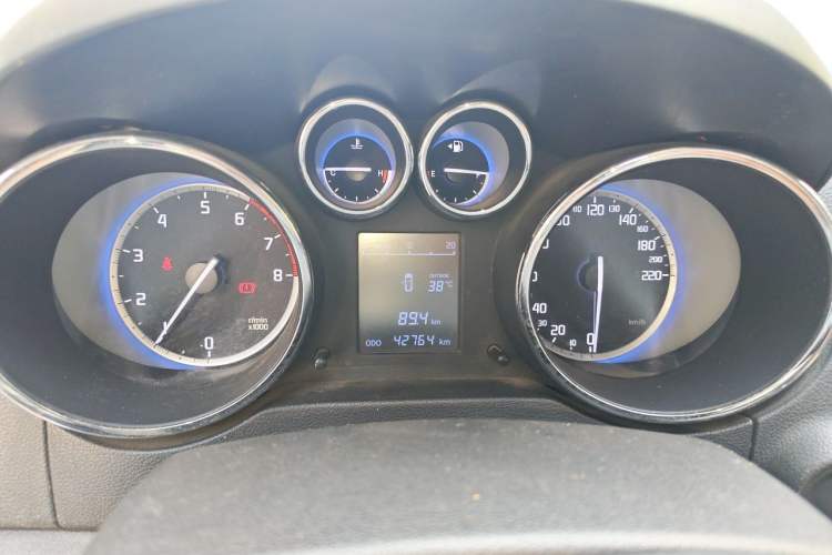 Used CHANGAN CS35 2016 1.6L Manual Luxury Model China IV Standard Instrument Cluster