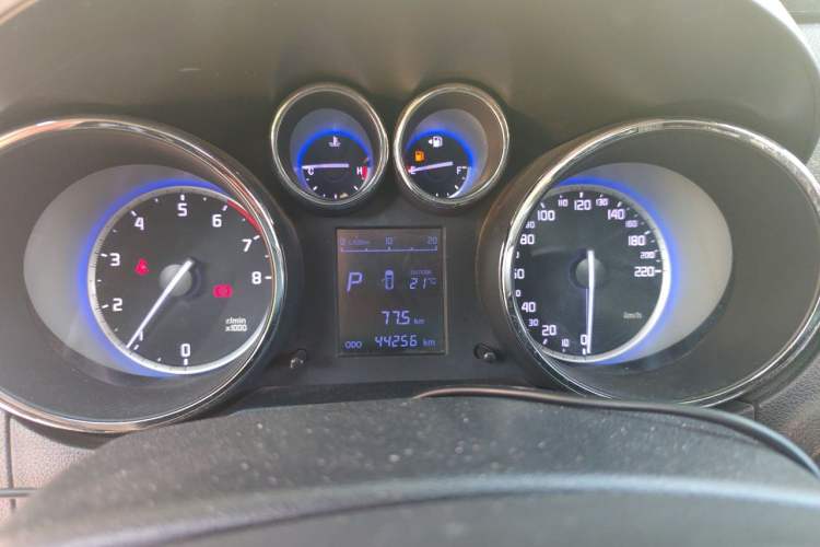 Used CHANGAN CS35 2016 1.6L Automatic Luxury Model China V Standard Instrument Cluster