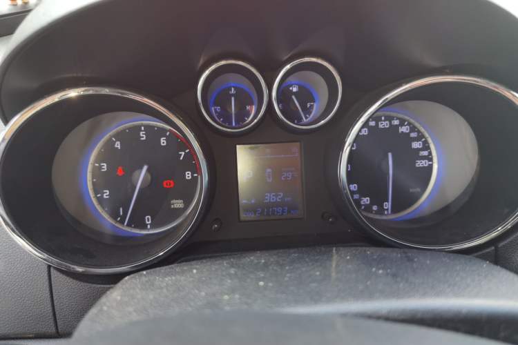 Used CHANGAN CS35 2016 1.6L Automatic Luxury Model China IV Standard Instrument Cluster