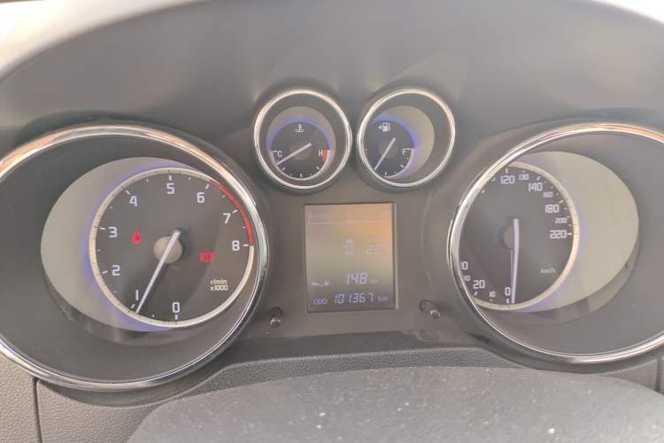 Used CHANGAN CS35 2016 1.6L Manual Luxury Model China IV Standard Instrument Cluster