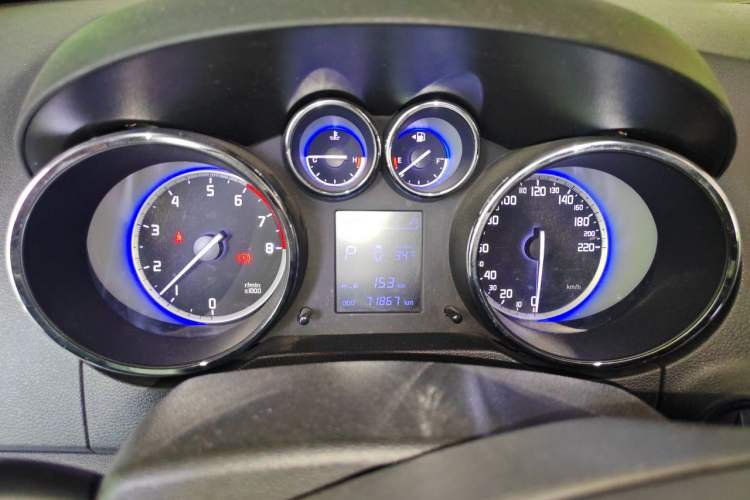 Used CHANGAN CS35 2016 1.6L Automatic Luxury Model China IV Standard Instrument Cluster