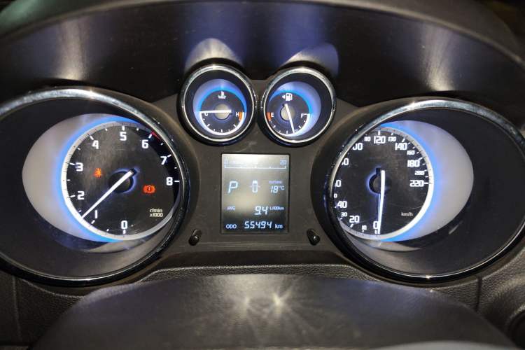 Used CHANGAN CS35 2016 1.6L Automatic Luxury Model China IV Standard Instrument Cluster