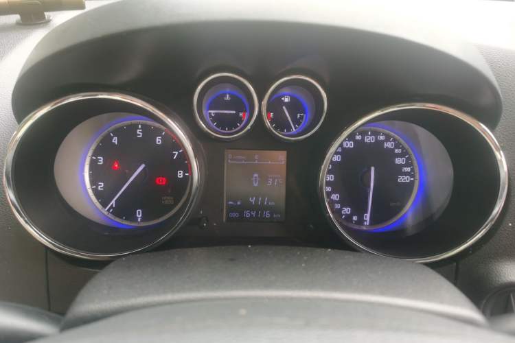 Used CHANGAN CS35 2016 1.6L Manual Luxury Model China IV Standard Instrument Cluster