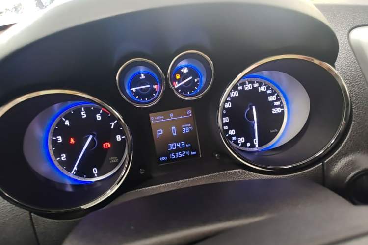 Used CHANGAN CS35 2016 1.6L Automatic Luxury Model China V Standard Instrument Cluster