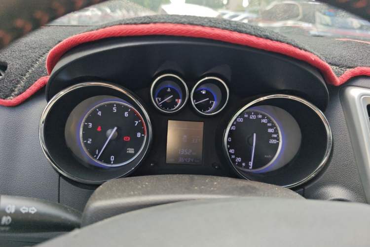Used CHANGAN CS35 2016 1.6L Manual Luxury Model China IV Standard Instrument Cluster