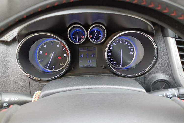 Used CHANGAN CS35 2016 1.6L Automatic Luxury Model China V Standard Instrument Cluster