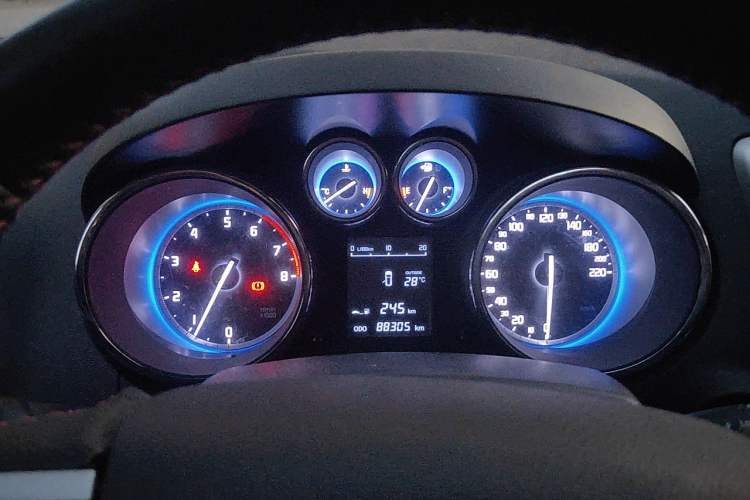 Used CHANGAN CS35 2016 1.6L Manual Luxury Model China V Standard Instrument Cluster
