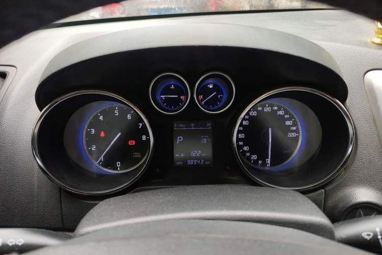 Used CHANGAN CS35 2016 1.6L Automatic Luxury Model China V Standard Instrument Cluster