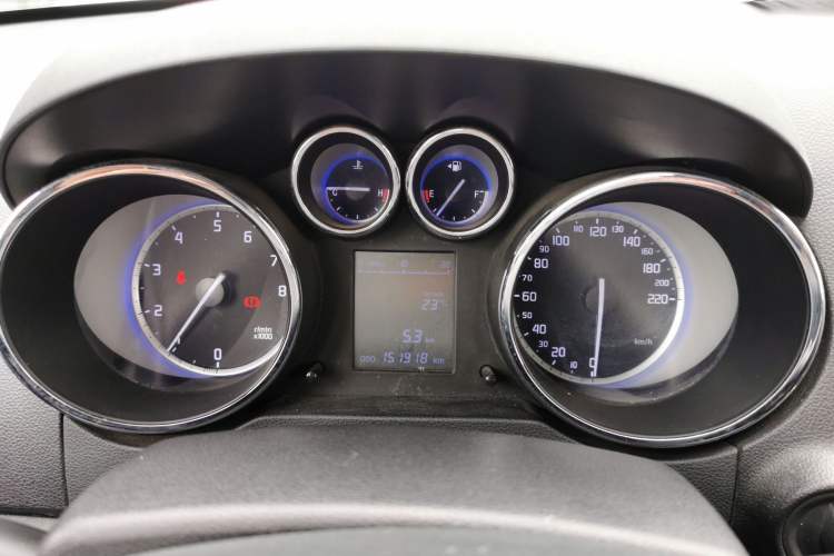 Used CHANGAN CS35 2016 1.6L Manual Luxury Model China V Standard Instrument Cluster