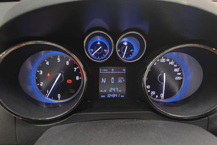 Used CHANGAN CS35 2016 1.6L Automatic Luxury Model China IV Standard Instrument Cluster