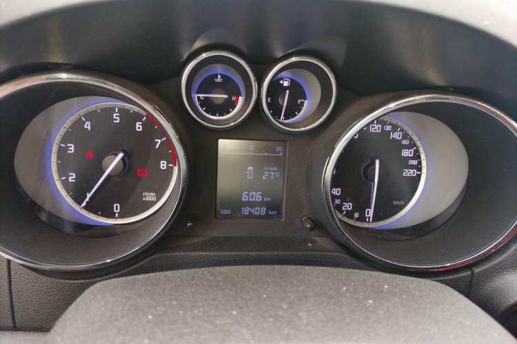 Used CHANGAN CS35 2016 1.6L Manual Luxury Model China IV Standard Instrument Cluster
