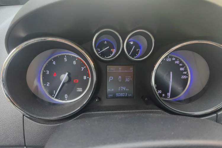 Used CHANGAN CS35 2016 1.6L Automatic Luxury Model China IV Standard Instrument Cluster